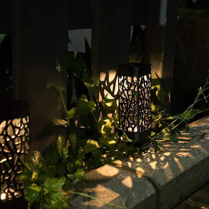 Solar-Powered Vintage Garden Light